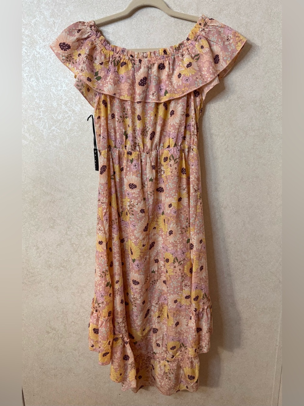 Pink Floral Ruffle Off-Shoulder Dress - Picture 2 of 2